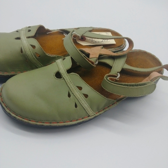NEW NAOT birkenstock | Women's sage green leather mary jane shoes 8.5 EU 39 - Picture 1 of 7